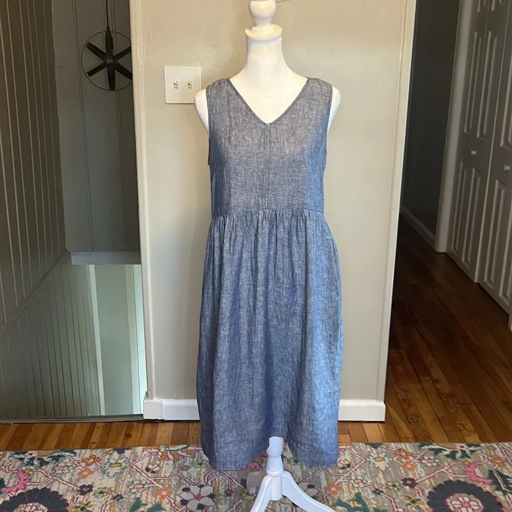 Pyne & Smith No. 21 V Neck Sleeveless Linen Dress in Oxford Chambray Size XS - Picture 2 of 9
